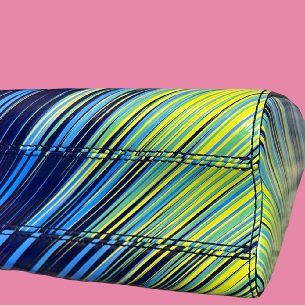 Louis Vuitton Tropical Epi Twist MM - Picture 7 of 11